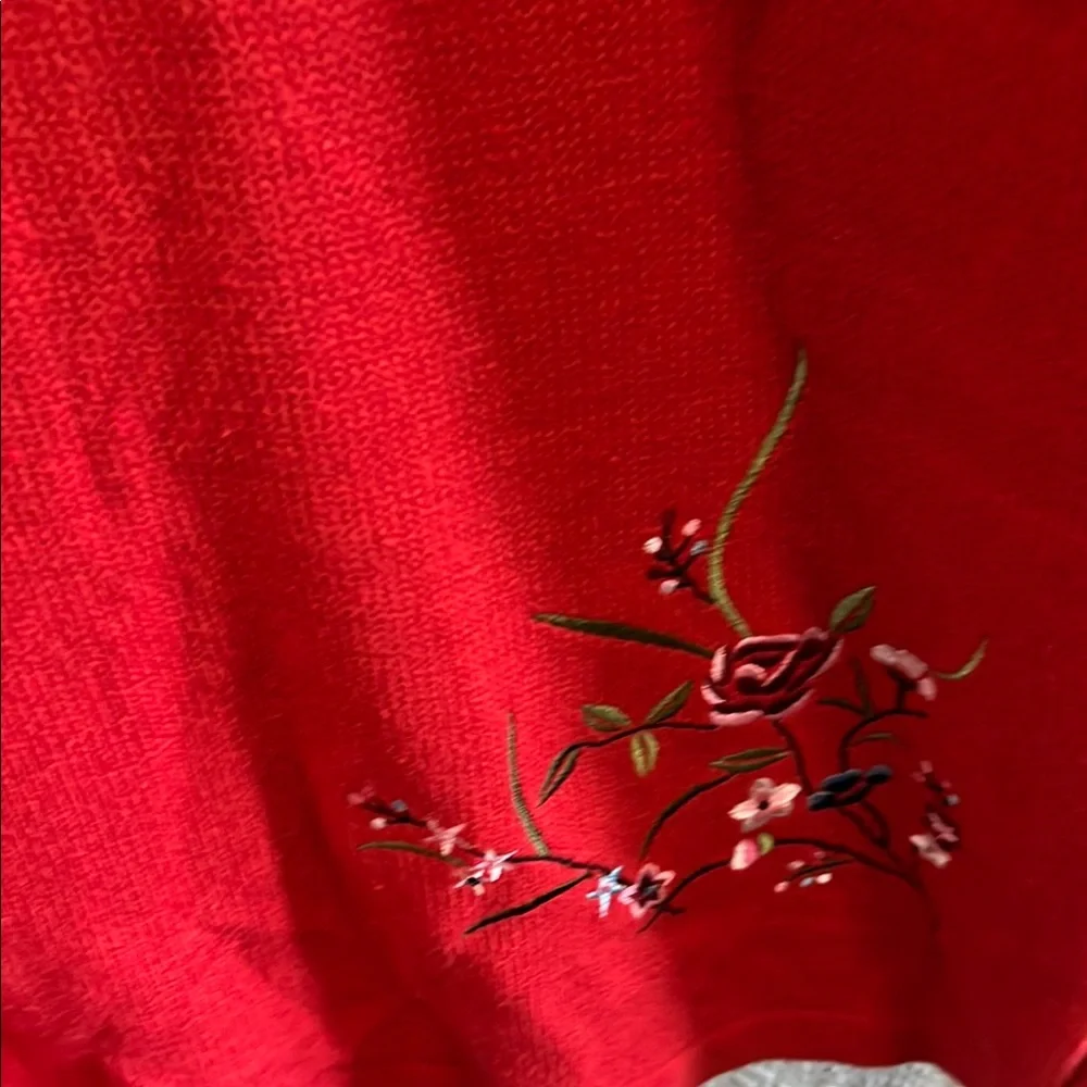 YiLin Women’s Red Embroidered Sweater Cardigan size L